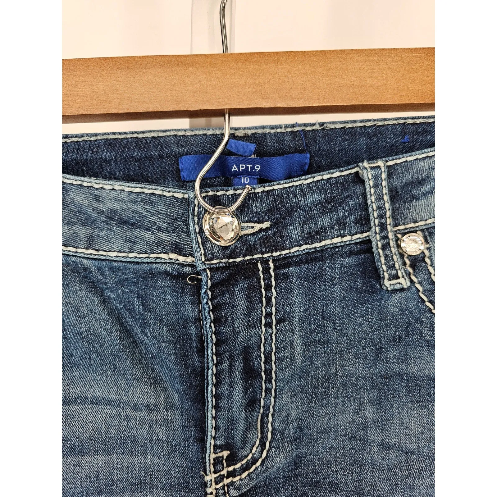 Apt 9 Womens Sz 10 Cropped Slim Leg Blue Jeans Thick Stitch Flap Pocket