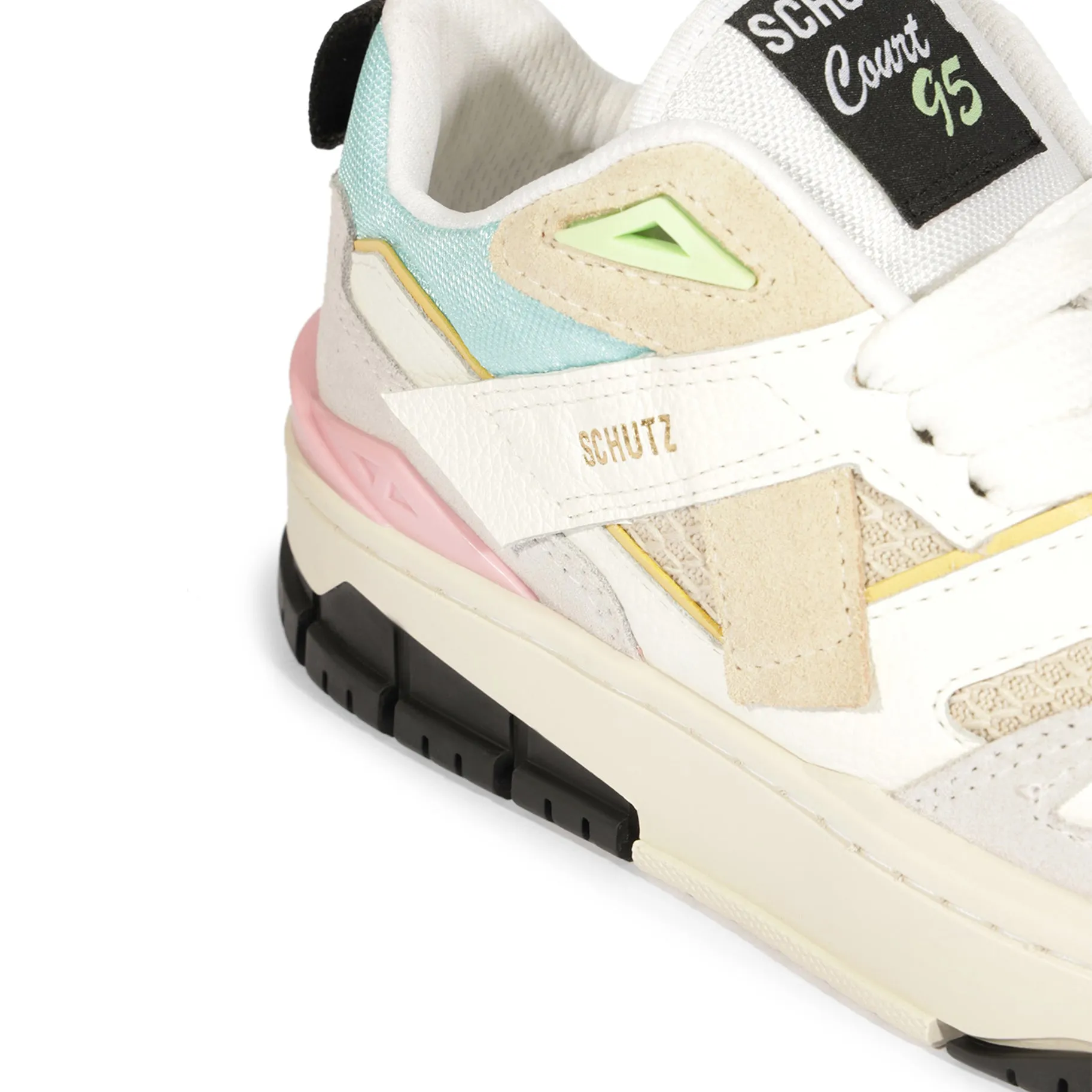 Court 95 Sneaker