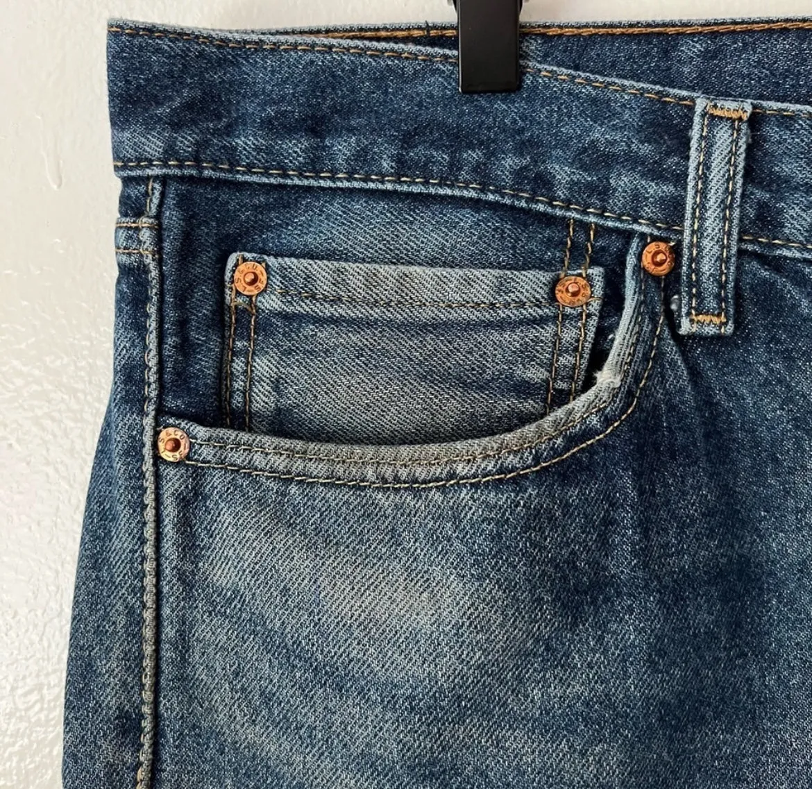 Levi’s Straight Fit 505